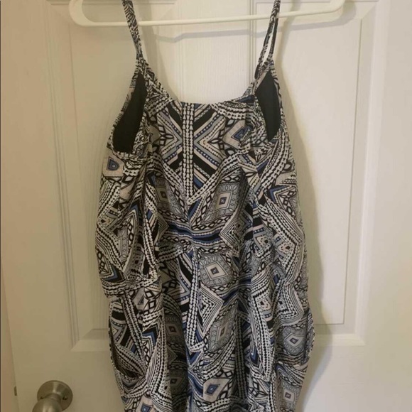 Ladies Geometrical Design Romper - Picture 3 of 4